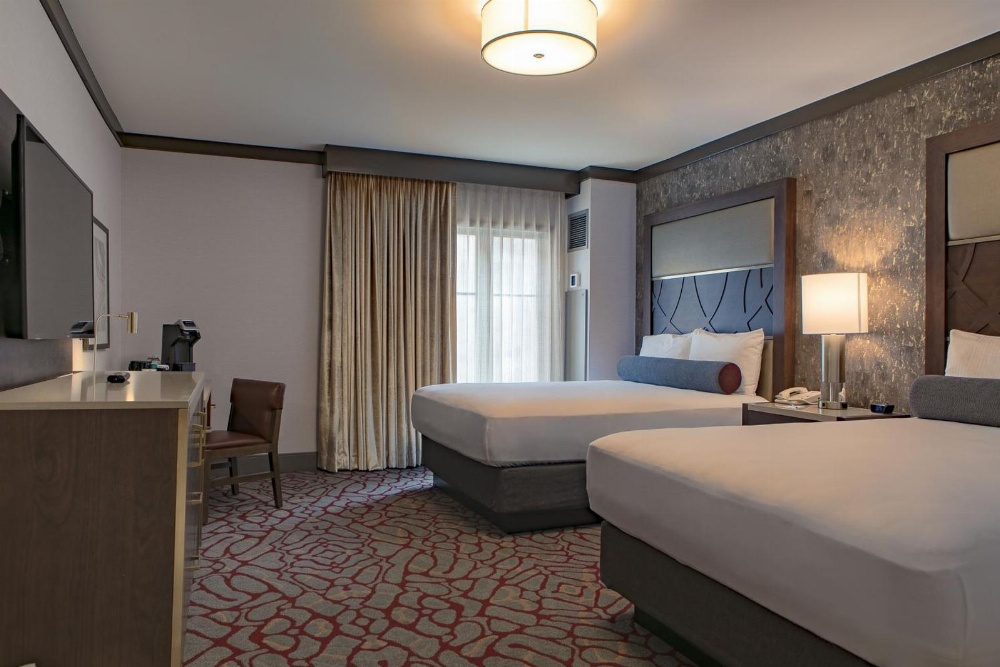 Horseshoe Black Hawk Main image